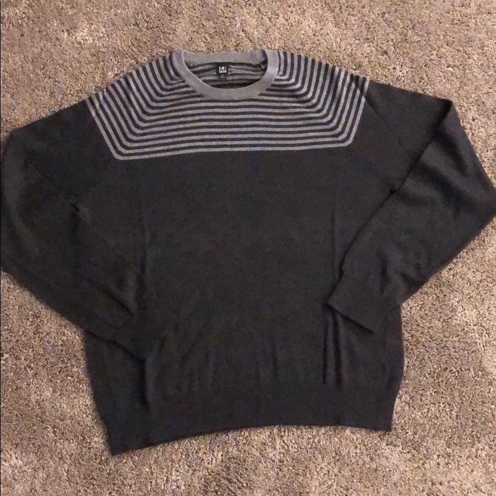 👗14th & Union men’s long sleeved grey sweater. Med